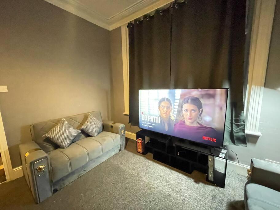 30 Percent Off Weekly Stays - 6 Bedroom House - 11 Beds Blackpool Eksteriør billede