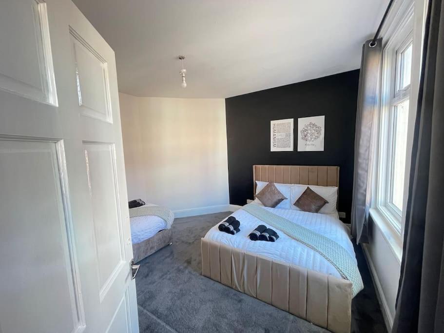 30 Percent Off Weekly Stays - 6 Bedroom House - 11 Beds Blackpool Eksteriør billede