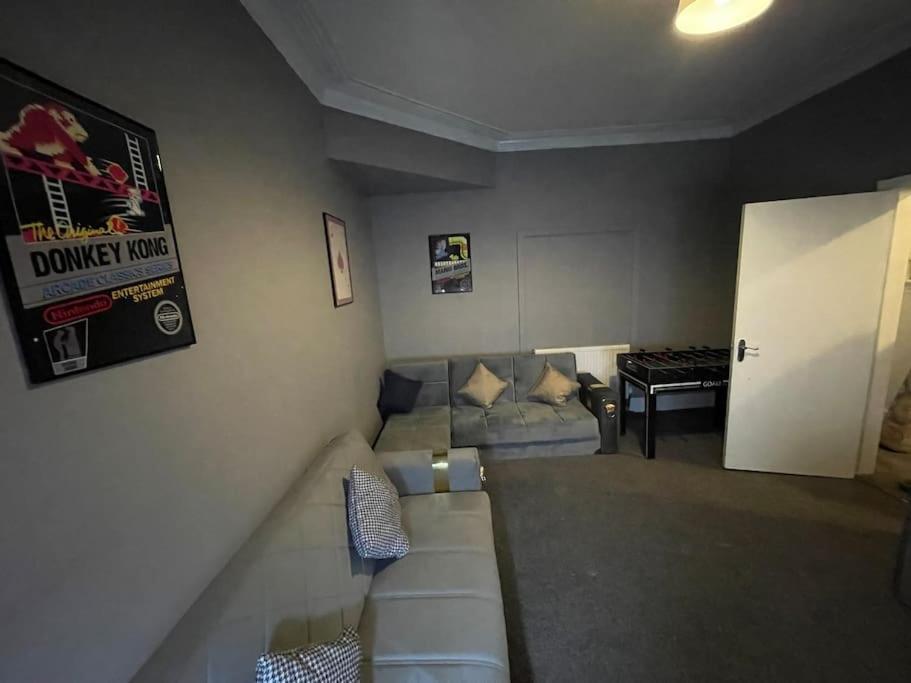 30 Percent Off Weekly Stays - 6 Bedroom House - 11 Beds Blackpool Eksteriør billede