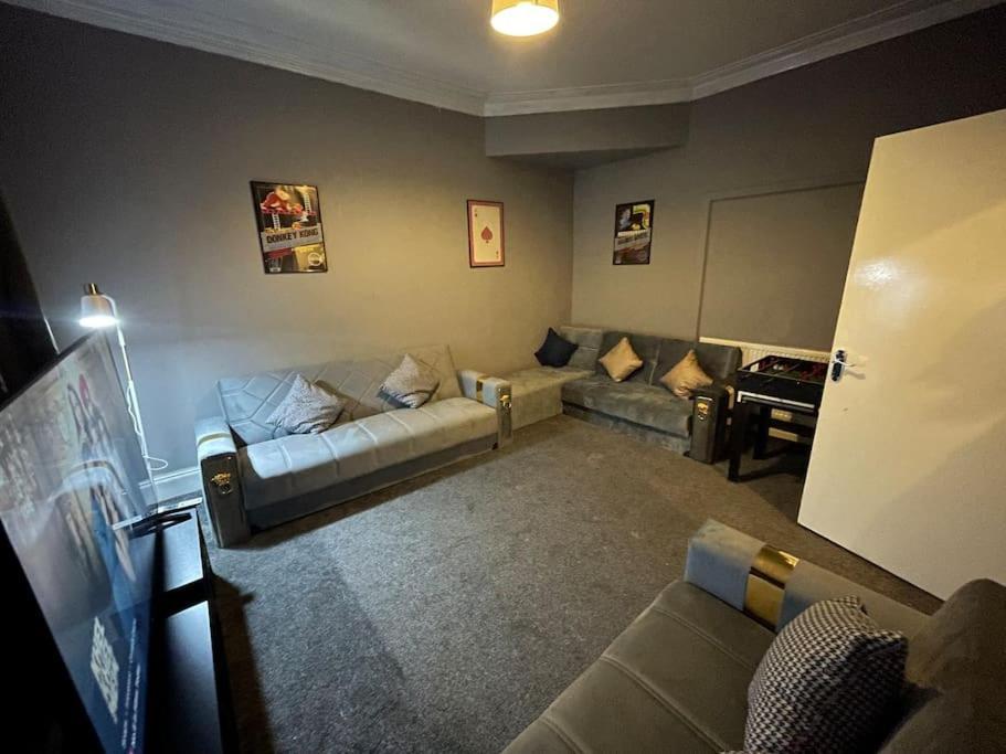 30 Percent Off Weekly Stays - 6 Bedroom House - 11 Beds Blackpool Eksteriør billede