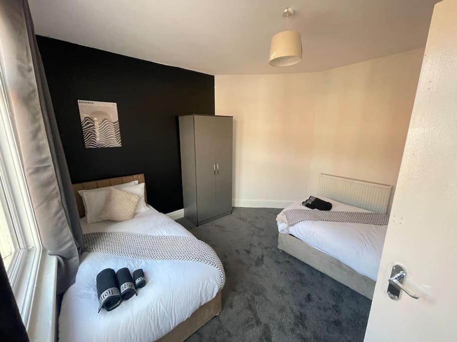 30 Percent Off Weekly Stays - 6 Bedroom House - 11 Beds Blackpool Eksteriør billede