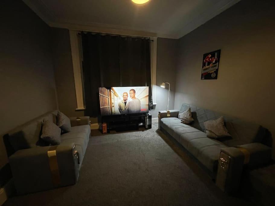 30 Percent Off Weekly Stays - 6 Bedroom House - 11 Beds Blackpool Eksteriør billede